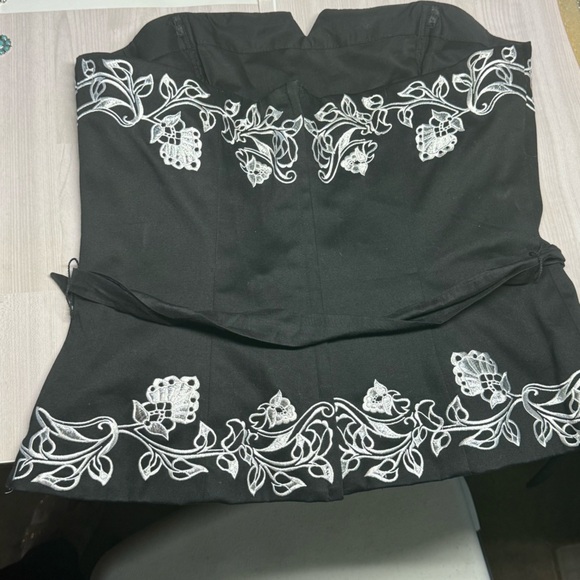 White House Black Market Beautiful Corset with back zipper.Y2K 
Festival,Event. - Picture 5 of 7